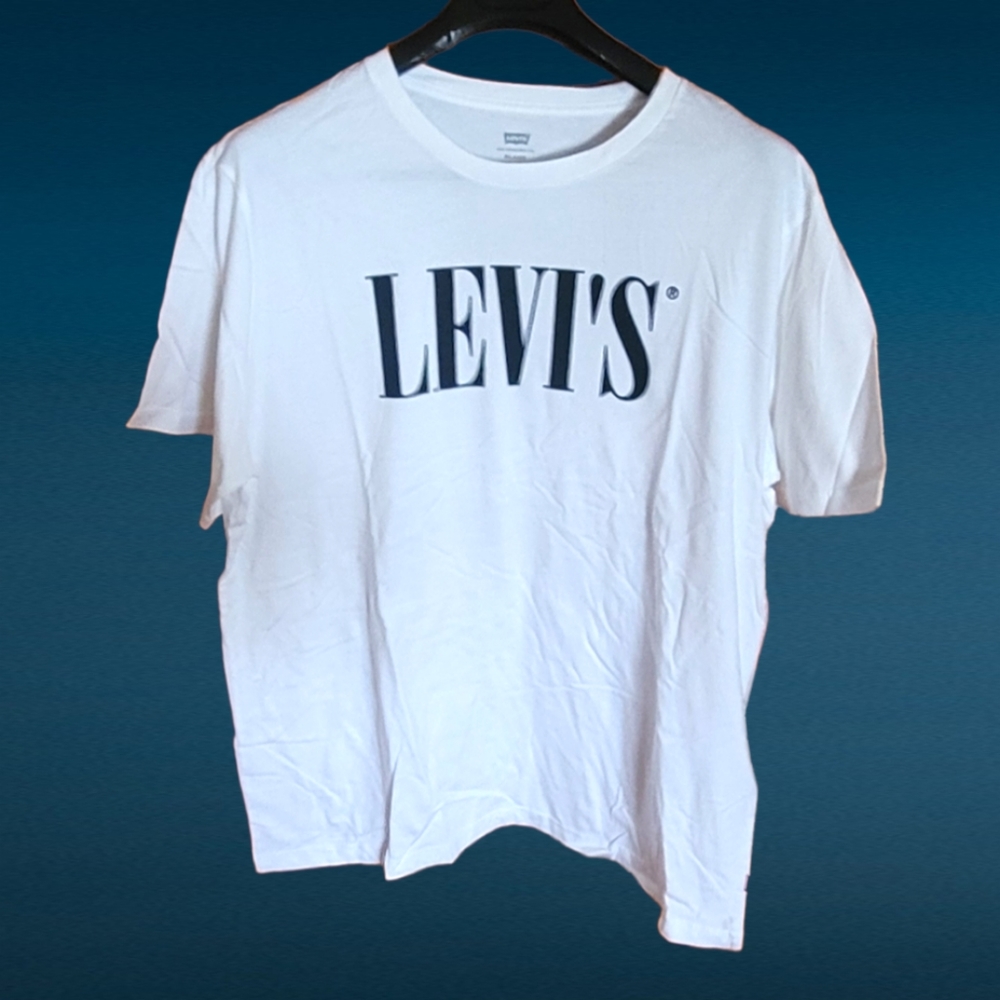 Men's Levi's T-shirt